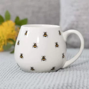 All over bee pattern mug